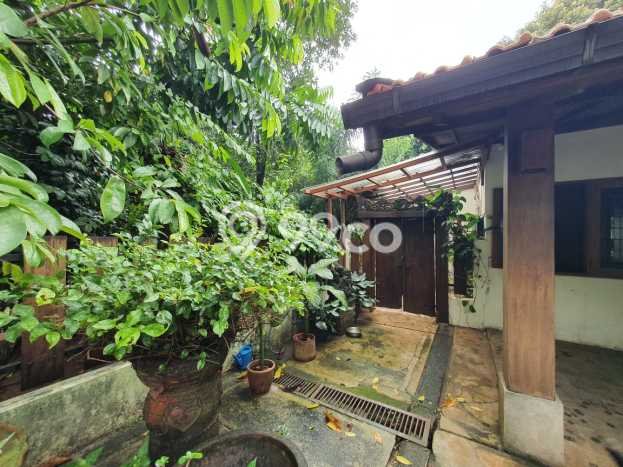 Hunian Ideal dengan LT 1800m2 & LB 155m2 Dikontrakkan di Cipete Hunian Ideal dengan LT 1800m2 & LB 155m2 Dikontrakkan di Cipete