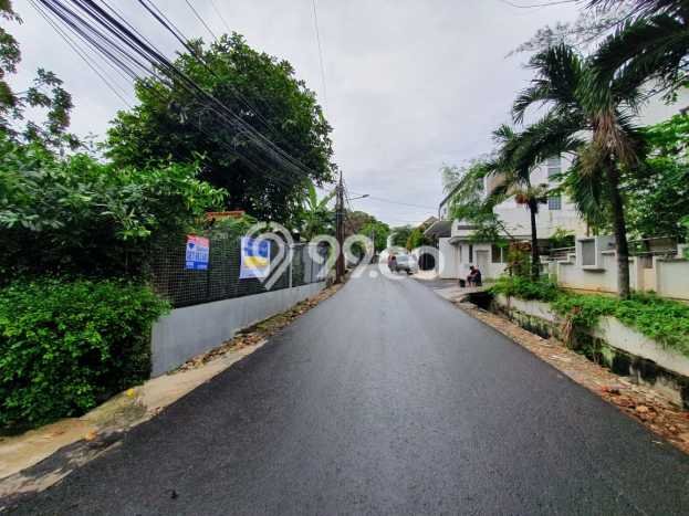 Hunian Ideal dengan LT 1800m2 & LB 155m2 Dikontrakkan di Cipete Hunian Ideal dengan LT 1800m2 & LB 155m2 Dikontrakkan di Cipete
