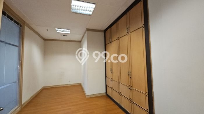 Kantor paling strategis disewakan di Kebayoran Baru Jakarta Selatan Kantor paling strategis disewakan di Kebayoran Baru Jakarta Selatan