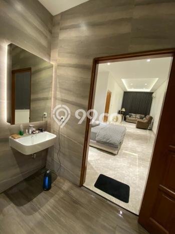 Rumah Luxury Modern Siap Huni di Green Ville Jakarta Barat Rumah Luxury Modern Siap Huni di Green Ville Jakarta Barat