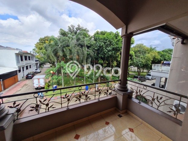 Hunian Eksklusif Siap Huni LT 150m2 di Kelapa Dua, Tangerang Hunian Eksklusif Siap Huni LT 150m2 di Kelapa Dua, Tangerang