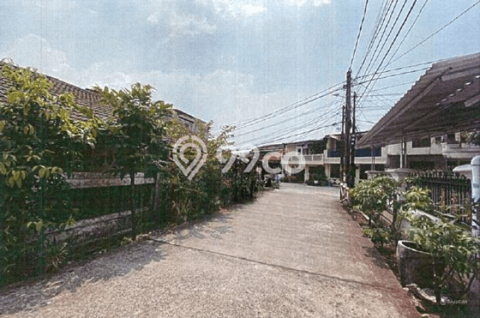 Jual Rumah Bagus Siap Huni LB 194m2 di Ciledug, Tangerang Jual Rumah Bagus Siap Huni LB 194m2 di Ciledug, Tangerang