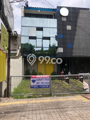Area Ramai! Ruko Dijual di Kebayoran Baru untuk Bisnis Luas Bangunan 274m2 Area Ramai! Ruko Dijual di Kebayoran Baru untuk Bisnis Luas Bangunan 274m2