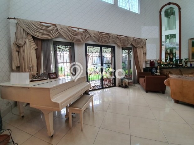 Rumah Luxury Modern Siap Huni di Pondok Indah Jakarta Selatan Rumah Luxury Modern Siap Huni di Pondok Indah Jakarta Selatan