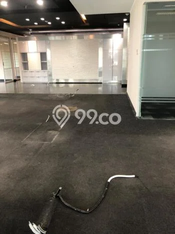 Disewakan Kantor komersial di Kebayoran Baru luas bangunan 221m2 Disewakan Kantor komersial di Kebayoran Baru luas bangunan 221m2