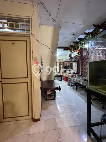 Rumah Modern 5 KT di Graha Raya Tangerang Selatan Semi Furnished Rumah Modern 5 KT di Graha Raya Tangerang Selatan Semi Furnished