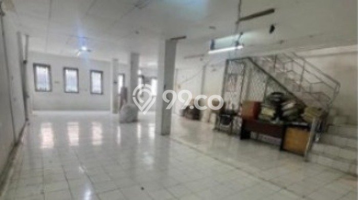 LOKASI STRATEGIS! Ruko di Kalideres, Luas 412m2m², Area Komersial, Jalan Utama LOKASI STRATEGIS! Ruko di Kalideres, Luas 412m2m², Area Komersial, Jalan Utama