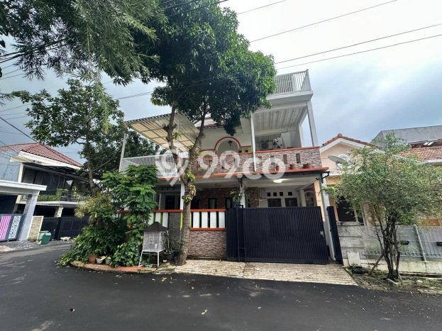 Rumah Mewah Dijual LT 156m2 di Serpong, Tangerang Selatan Rumah Mewah Dijual LT 156m2 di Serpong, Tangerang Selatan