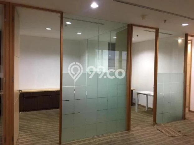 Area Strategis! Disewakan Kantor Lokasi Kebayoran Baru, Jakarta Selatan Cocok untuk Bisnis Area Strategis! Disewakan Kantor Lokasi Kebayoran Baru, Jakarta Selatan Cocok untuk Bisnis