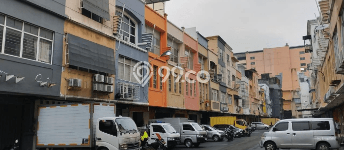 Ruko Komersial Dijual di Cengkareng Jakarta Barat LT 68m2 & LB 130m2 Ruko Komersial Dijual di Cengkareng Jakarta Barat LT 68m2 & LB 130m2