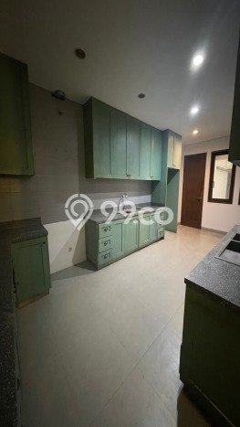 Siap Huni Rumah Mewah 5 Kamar di Kebayoran Lama Dekat ke Mana Pun Siap Huni Rumah Mewah 5 Kamar di Kebayoran Lama Dekat ke Mana Pun