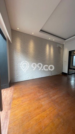 Siap Huni Rumah Mewah 5 Kamar di Kebayoran Lama Dekat ke Mana Pun Siap Huni Rumah Mewah 5 Kamar di Kebayoran Lama Dekat ke Mana Pun