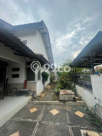 Rumah di Pulomas, Jakarta Timur, Luas 434m² Bangunan 300m² - SEGERA MILIKI! Rumah di Pulomas, Jakarta Timur, Luas 434m² Bangunan 300m² - SEGERA MILIKI!