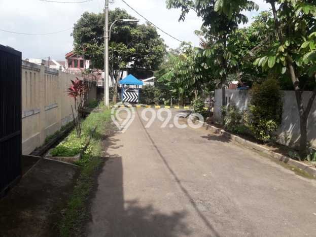 Jual Cepat Rumah dengan Luas Tanah 162m² dan Luas Bangunan 172m² di Area Bintaro, Tangerang Selatan Jual Cepat Rumah dengan Luas Tanah 162m² dan Luas Bangunan 172m² di Area Bintaro, Tangerang Selatan