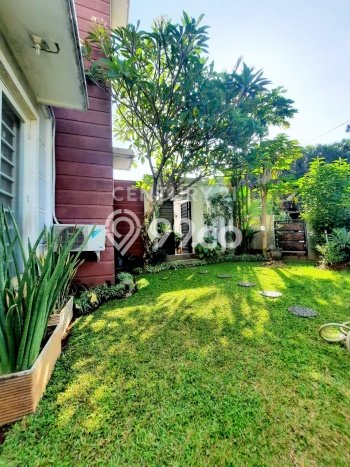 Rumah Luxury Modern Siap Huni di Bintaro Jakarta Selatan Rumah Luxury Modern Siap Huni di Bintaro Jakarta Selatan