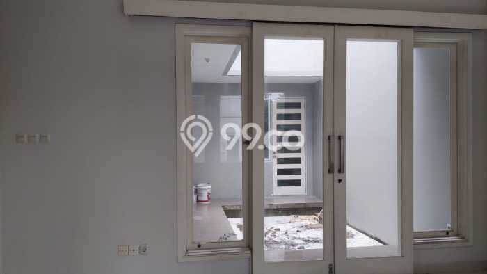 Rumah Luxury Modern Siap Huni di BSD Delatinos Tangerang Rumah Luxury Modern Siap Huni di BSD Delatinos Tangerang