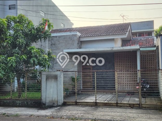 Ready to Use! Premium House LT 250m2 Desain Modern di BSD Ready to Use! Premium House LT 250m2 Desain Modern di BSD