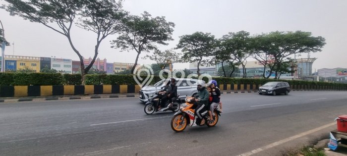 Lahan Dijual Lokasi Strategis di Tangerang dengan Luas 1311m2 Lahan Dijual Lokasi Strategis di Tangerang dengan Luas 1311m2