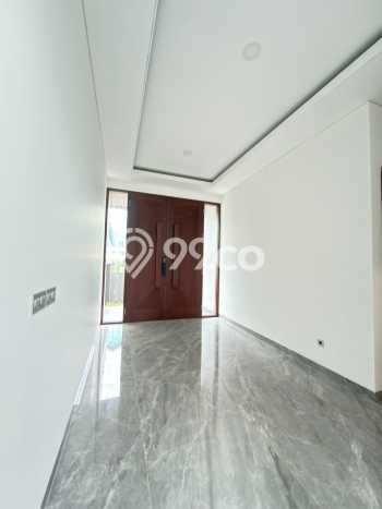 Rumah Mewah LB 526m2 Siap Huni Desain Elegan di BSD City, Tangerang Rumah Mewah LB 526m2 Siap Huni Desain Elegan di BSD City, Tangerang