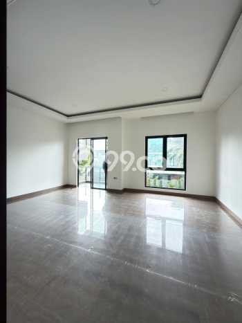 Rumah Mewah LB 526m2 Siap Huni Desain Elegan di BSD City, Tangerang Rumah Mewah LB 526m2 Siap Huni Desain Elegan di BSD City, Tangerang
