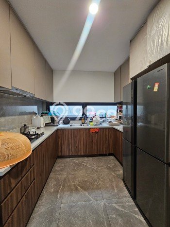 For Sale! Luxury House LT 276m2 Desain Elegan di BSD City For Sale! Luxury House LT 276m2 Desain Elegan di BSD City