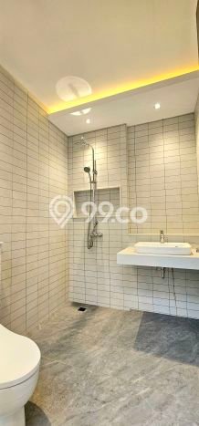 Rumah Mewah LB 230m2 Siap Huni Desain Elegan di BSD The Icon, Tangerang Rumah Mewah LB 230m2 Siap Huni Desain Elegan di BSD The Icon, Tangerang