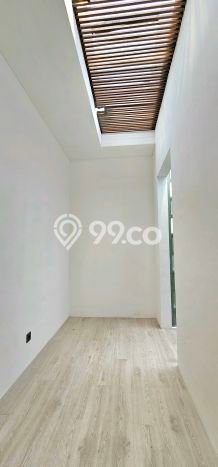 Rumah Mewah LB 230m2 Siap Huni Desain Elegan di BSD The Icon, Tangerang Rumah Mewah LB 230m2 Siap Huni Desain Elegan di BSD The Icon, Tangerang