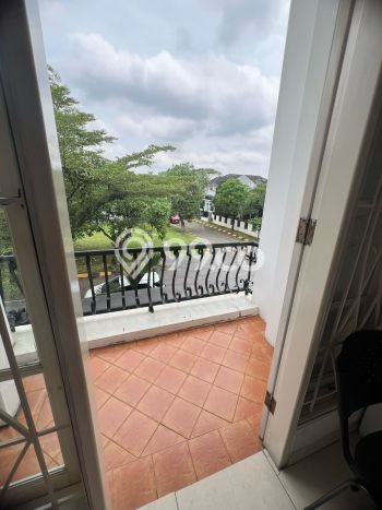 Rumah Elit LB 150m2 Siap Huni Desain Elegan di BSD, Tangerang Rumah Elit LB 150m2 Siap Huni Desain Elegan di BSD, Tangerang