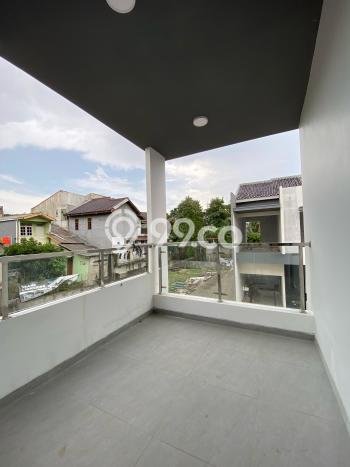 Dijual Rumah 3 Kamar Lokasi Ideal Nyaman dan Strategis di Ciracas Dijual Rumah 3 Kamar Lokasi Ideal Nyaman dan Strategis di Ciracas