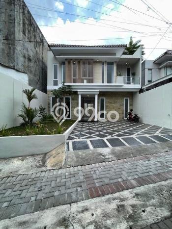 HARGA SPESIAL! Rumah Modern di Mlati, Sleman, LT 191m2m² LB 120m2m² Bisa Nego! HARGA SPESIAL! Rumah Modern di Mlati, Sleman, LT 191m2m² LB 120m2m² Bisa Nego!