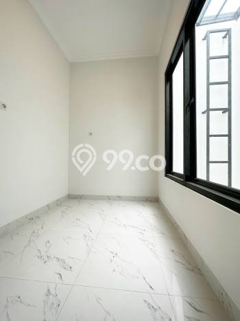Rumah Strategis Minimalis Lb 75m2 di Ciracas, Jakarta Timur Rumah Strategis Minimalis Lb 75m2 di Ciracas, Jakarta Timur
