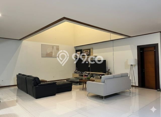 Rumah Elit LB 650m2 Siap Pakai Desain Elegan di Setra Duta, Bandung Rumah Elit LB 650m2 Siap Pakai Desain Elegan di Setra Duta, Bandung