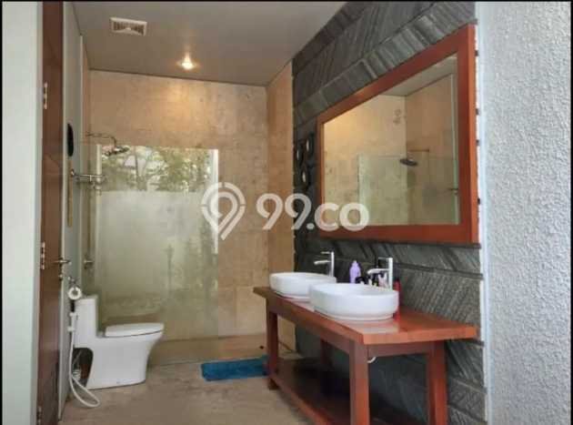 Vila Strategis di , Ukuran 401m2m², Akses ke berbagai kebutuhan Vila Strategis di , Ukuran 401m2m², Akses ke berbagai kebutuhan