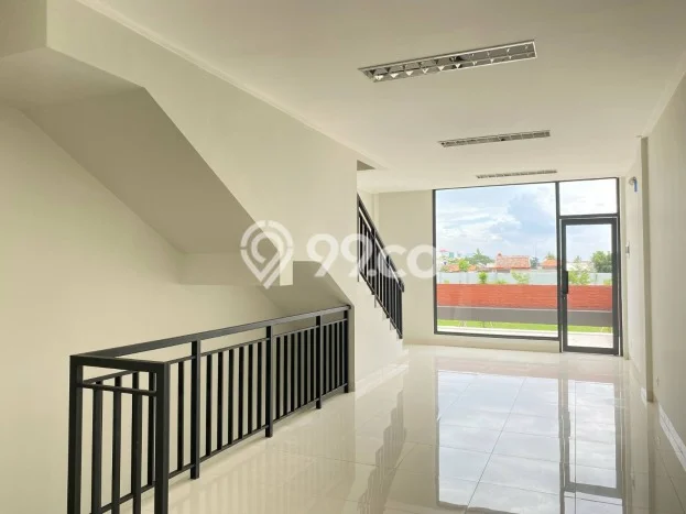 Dijual! Ruko di Summarecon Bandung Bandung LT 67m2 / LB 149m2 Kawasan Strategis Dijual! Ruko di Summarecon Bandung Bandung LT 67m2 / LB 149m2 Kawasan Strategis