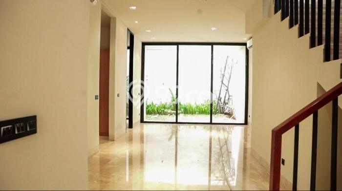 Disewakan Rumah Strategis LT 500m2 / LB 480m2 di Kemang, Jakarta Selatan Disewakan Rumah Strategis LT 500m2 / LB 480m2 di Kemang, Jakarta Selatan