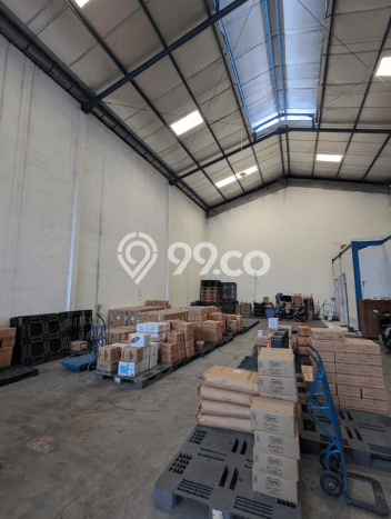 Gudang Area Premium di Sidoarjo, Luas 450m2m², Ramai Gudang Area Premium di Sidoarjo, Luas 450m2m², Ramai