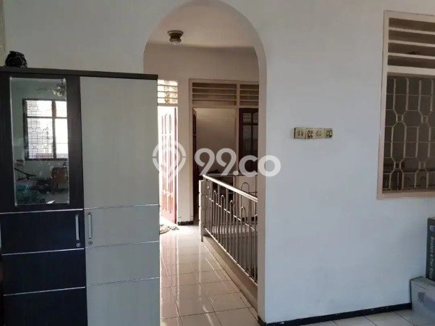 Dijual Rumah Luas Elegan Dengan View Cantik di Dukuh Kupang, Surabaya Dijual Rumah Luas Elegan Dengan View Cantik di Dukuh Kupang, Surabaya