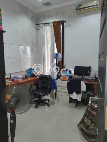 Dijual Cepat Rumah Favorit Siap Huni LB 105m2 di Rungkut, Surabaya Dijual Cepat Rumah Favorit Siap Huni LB 105m2 di Rungkut, Surabaya