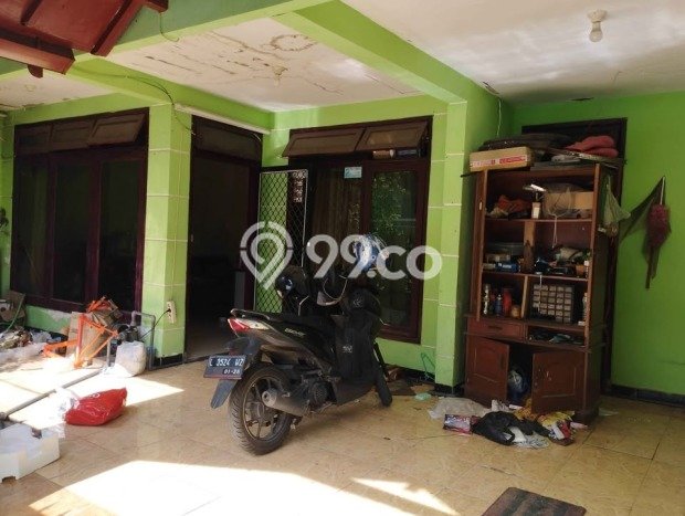 Dijual Rumah Strategis Bagus Punya 5 KT di Wonocolo Surabaya SHM Dijual Rumah Strategis Bagus Punya 5 KT di Wonocolo Surabaya SHM