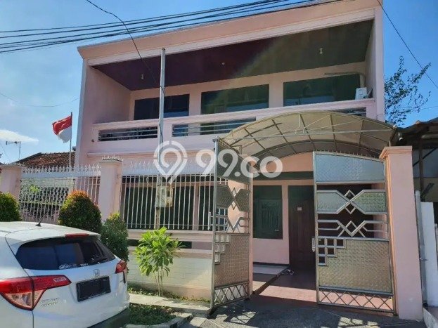 Dijual Rumah Luas Elegan Dengan View Cantik di Dukuh Kupang, Surabaya Dijual Rumah Luas Elegan Dengan View Cantik di Dukuh Kupang, Surabaya