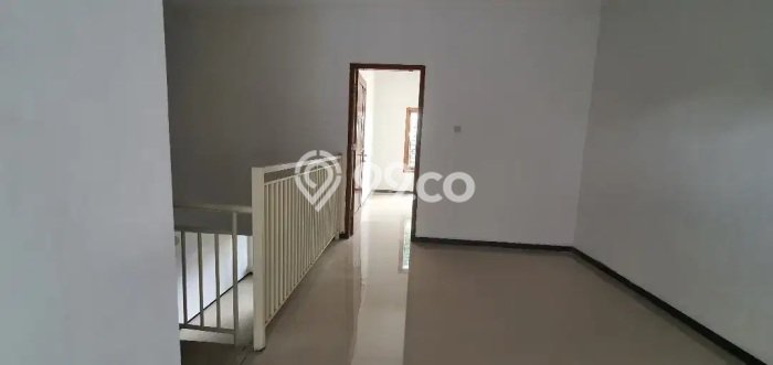 Dijual Rumah 3 Kamar Lokasi Strategis Nyaman dan Strategis di Rungkut Dijual Rumah 3 Kamar Lokasi Strategis Nyaman dan Strategis di Rungkut