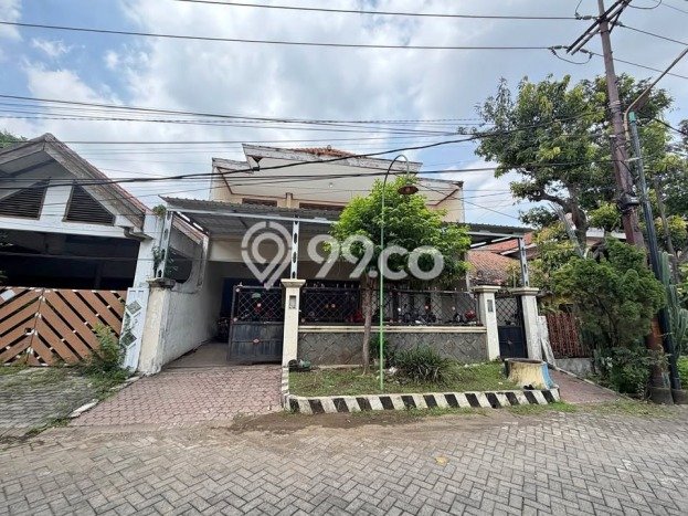 Siap Huni Hunian Elit 10 Kamar di Rungkut Dekat ke Mana Saja Siap Huni Hunian Elit 10 Kamar di Rungkut Dekat ke Mana Saja