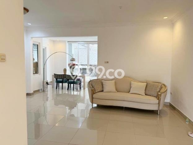 Rumah Luas Asri 4 KT Siap Pakai di Gununganyar Surabaya Rumah Luas Asri 4 KT Siap Pakai di Gununganyar Surabaya