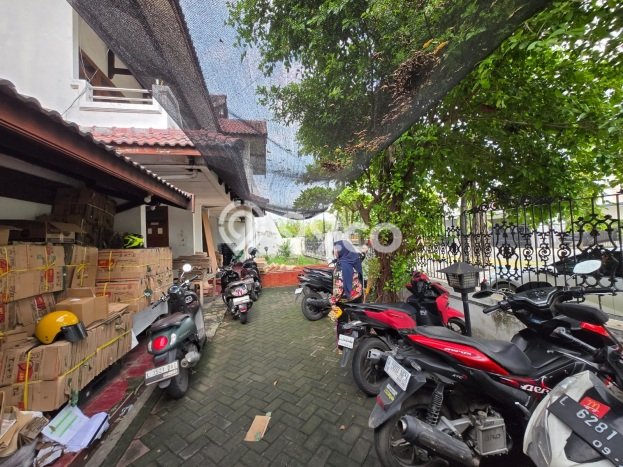 Ready to Use! Premium House LT 600m2 Desain Elegan di Pondok Tjandra Ready to Use! Premium House LT 600m2 Desain Elegan di Pondok Tjandra
