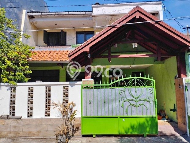 Dijual Rumah Strategis Bagus Punya 5 KT di Wonocolo Surabaya SHM Dijual Rumah Strategis Bagus Punya 5 KT di Wonocolo Surabaya SHM