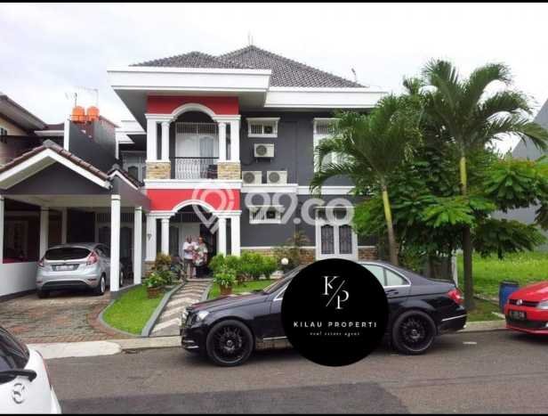 Ready to Use! Luxury House LT 240m2 Desain Elegan di Kota Wisata Ready to Use! Luxury House LT 240m2 Desain Elegan di Kota Wisata