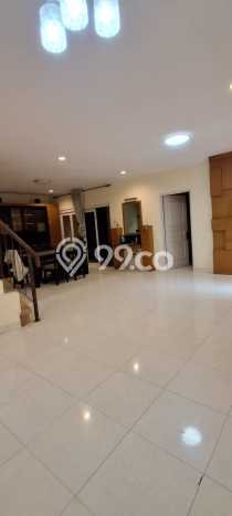 Dijual Rumah Luas Elegan Dengan View Cantik di Raffles Hills, Jakarta Timur Dijual Rumah Luas Elegan Dengan View Cantik di Raffles Hills, Jakarta Timur