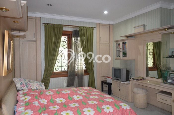 For Sale Rumah Elit Exclusive di Ciracas, Jakarta Timur For Sale Rumah Elit Exclusive di Ciracas, Jakarta Timur