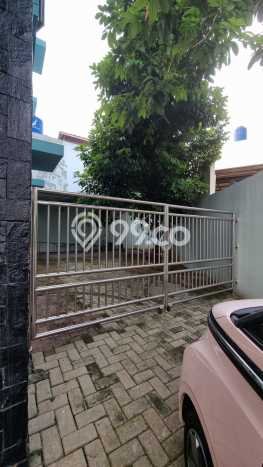 Disewakan! Rumah 3 Kamar Tidur &
3 Kamar Mandi di Raffles Hills, Jakarta Timur Disewakan! Rumah 3 Kamar Tidur &
3 Kamar Mandi di Raffles Hills, Jakarta Timur