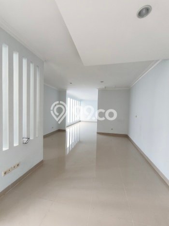 Dijual Rumah Eksklusif 3 KT di Kota Wisata, Jakarta Timur Dijual Rumah Eksklusif 3 KT di Kota Wisata, Jakarta Timur